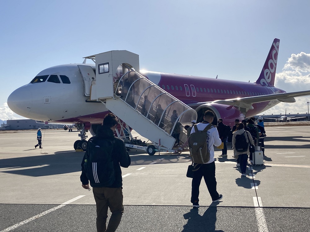 関西へのフライト飛行機・全国野球ファン利用