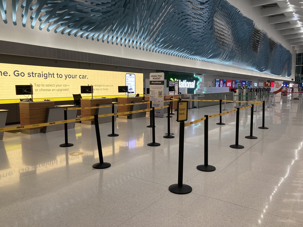 レンタカーの空港営業所