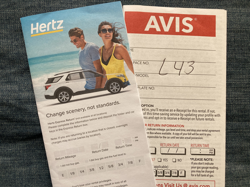 Hertz・Avisレンタカー会社