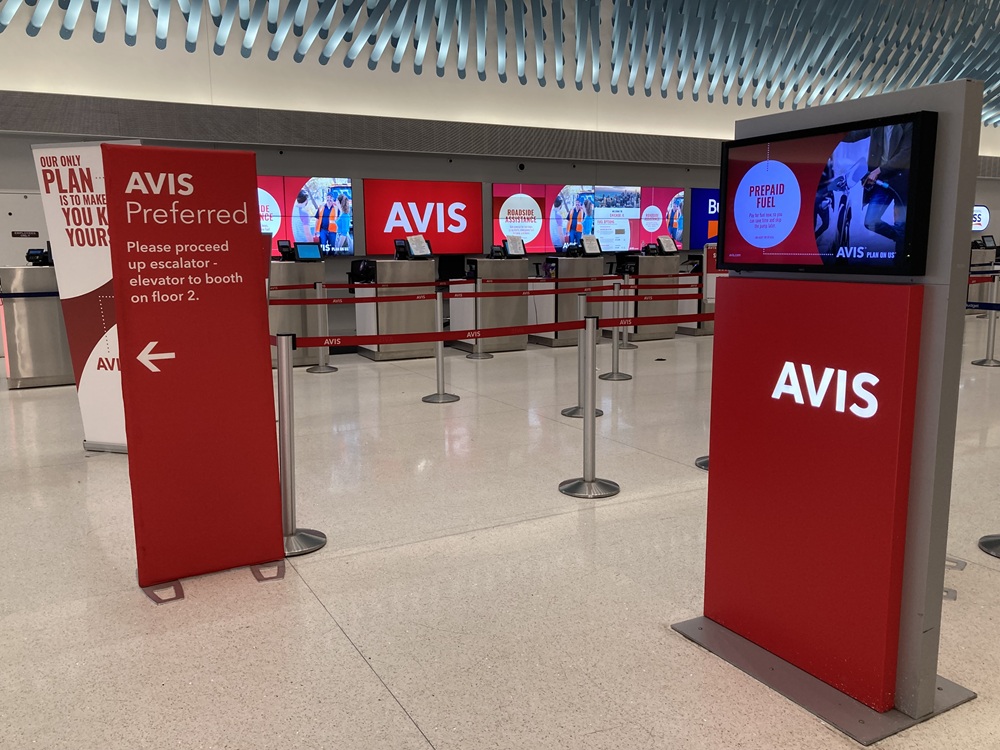 Avisレンタカー営業所