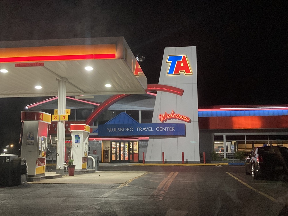 トラベルアメリカ（ガソリンスタンド＆シャワー室）