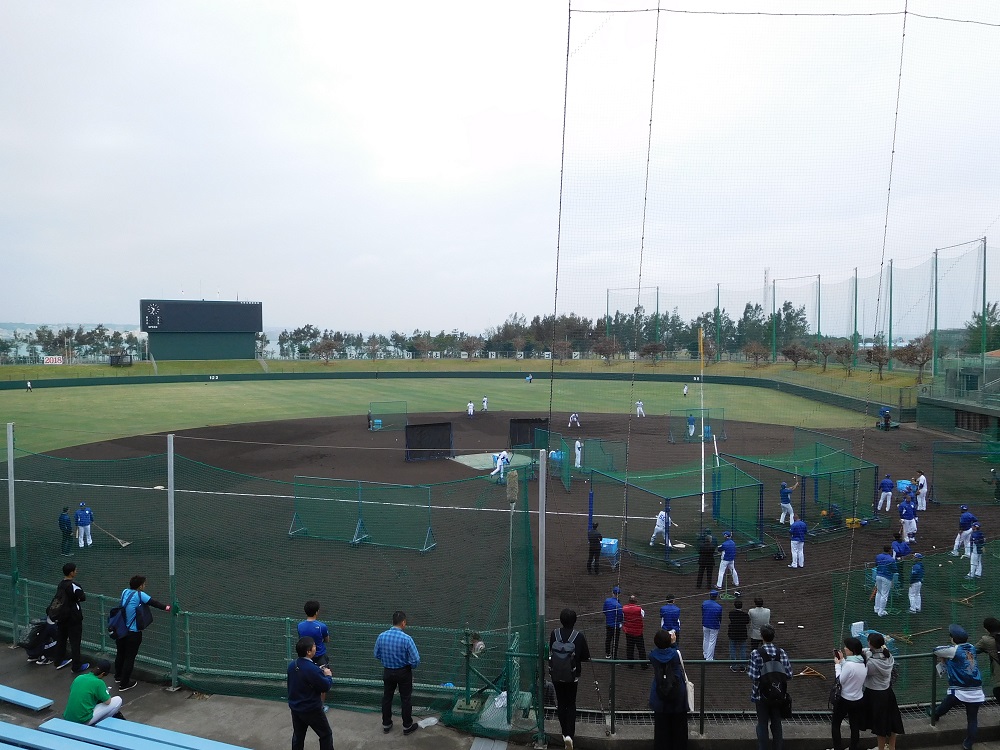 中日ドラゴンズ沖縄キャンプ・北谷公園野球場内