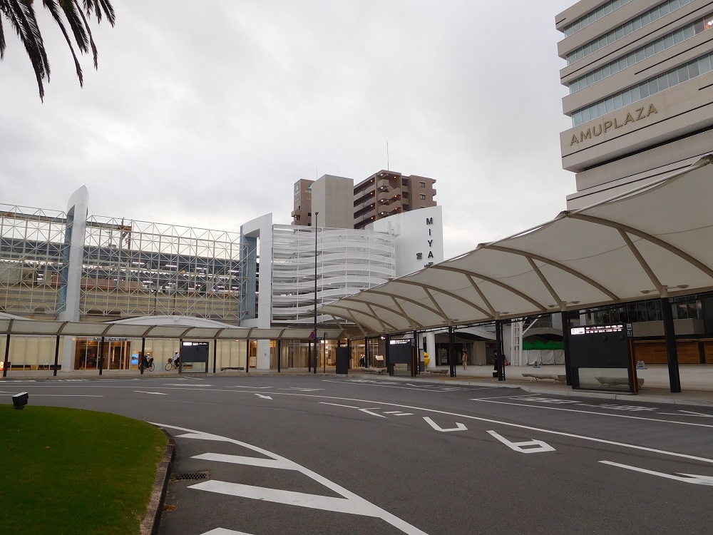 宮崎駅前バスターミナル