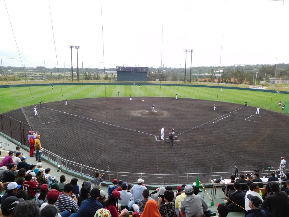 沖縄金武町キャンプの練習試合（楽天ゴールデンイーグルス戦）