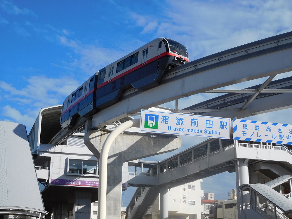 ゆいレール・浦添前田駅（ヤクルトスワローズ・沖縄浦添キャンプの最寄り駅）