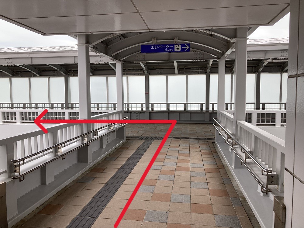 ゆいレール・浦添前田駅の階段へのルート