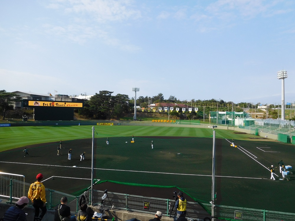 宜野座村野球場のフィールド（阪神タイガース・沖縄キャンプ）