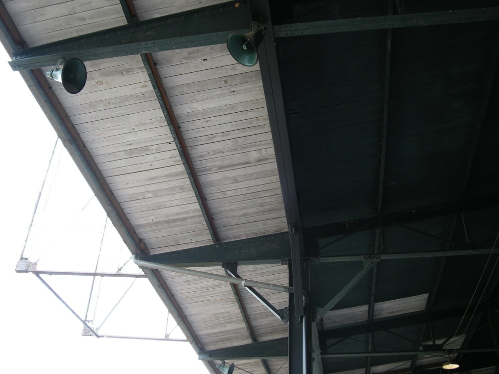 アメリカ最古の野球場・リックウッドフィールドの木製屋根