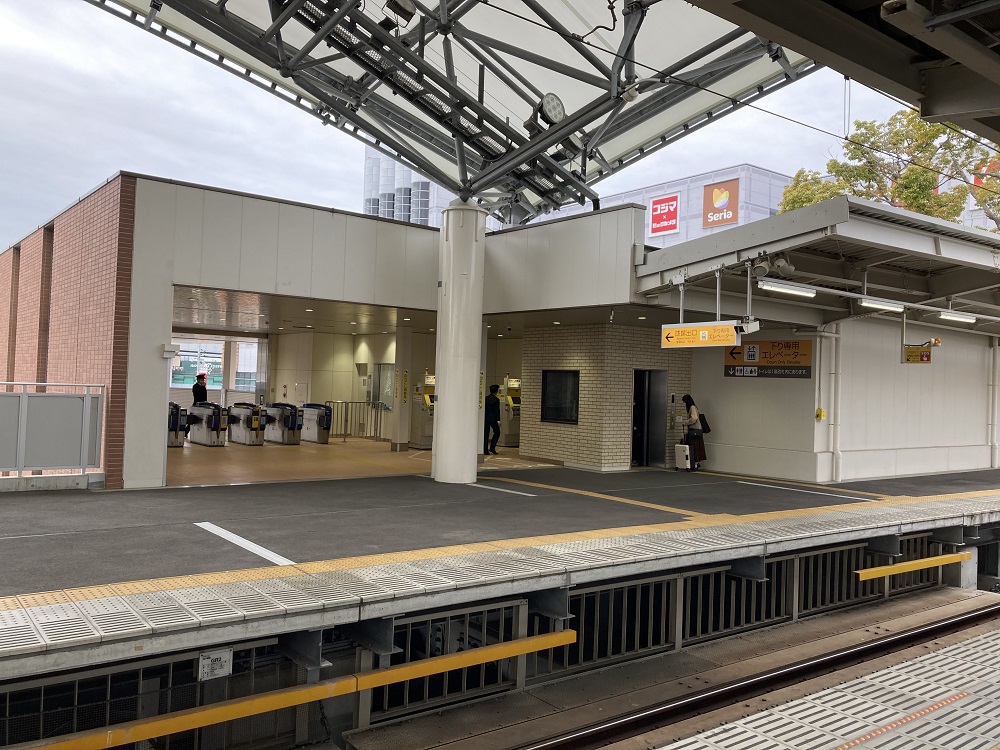 阪神電車・甲子園駅の降車専用ホーム