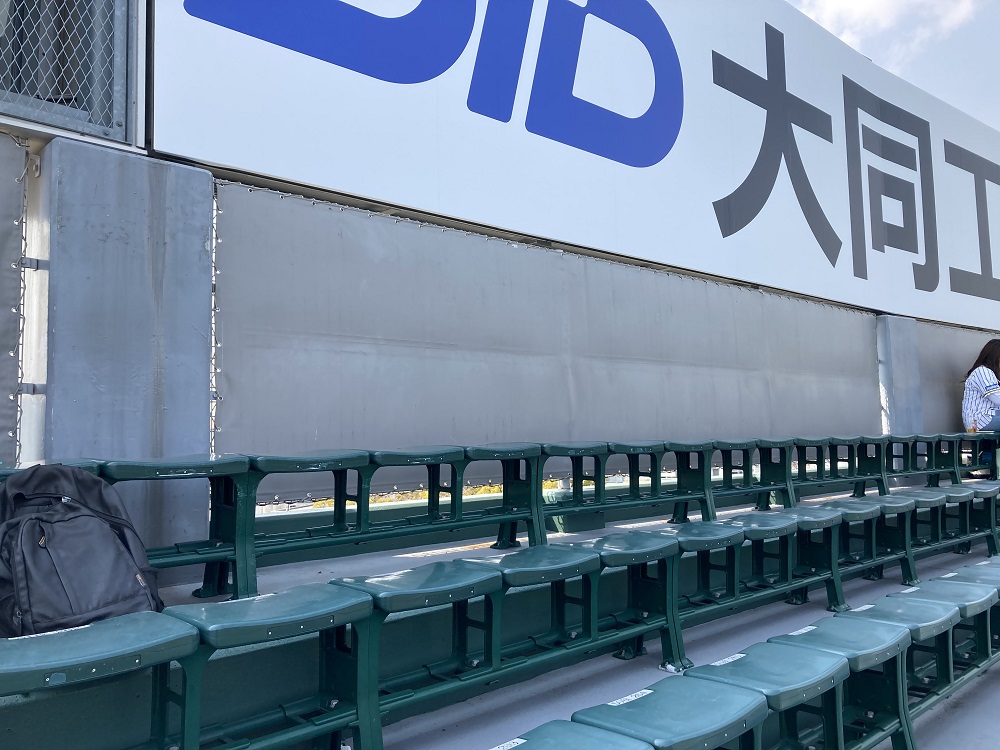 koshien-right-outfield-seat