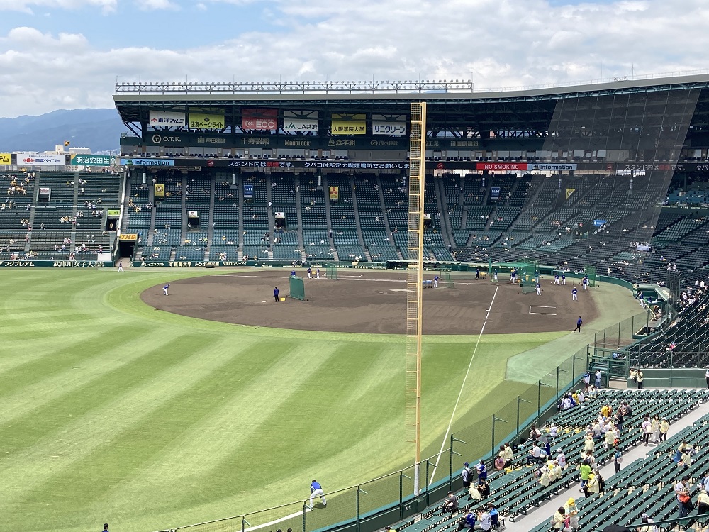 koshien-leftfield-seat