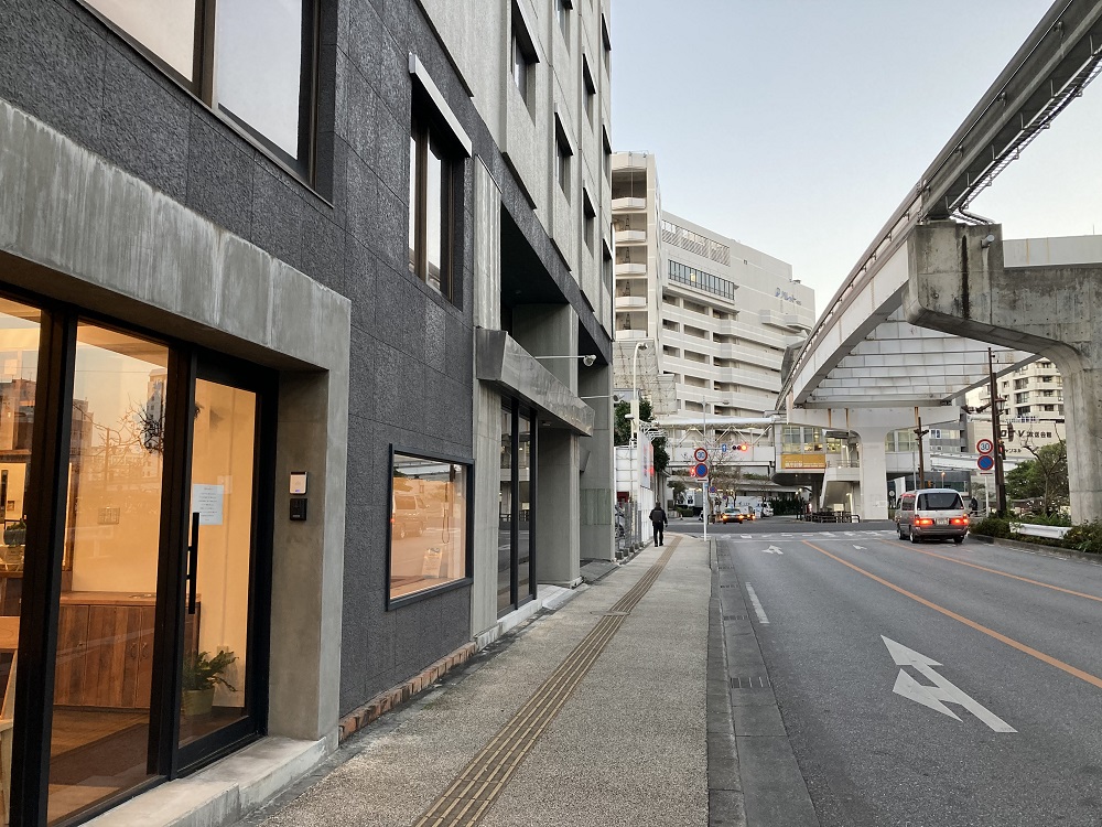 ホテルまるき(ゆいレール・県庁前駅近く)