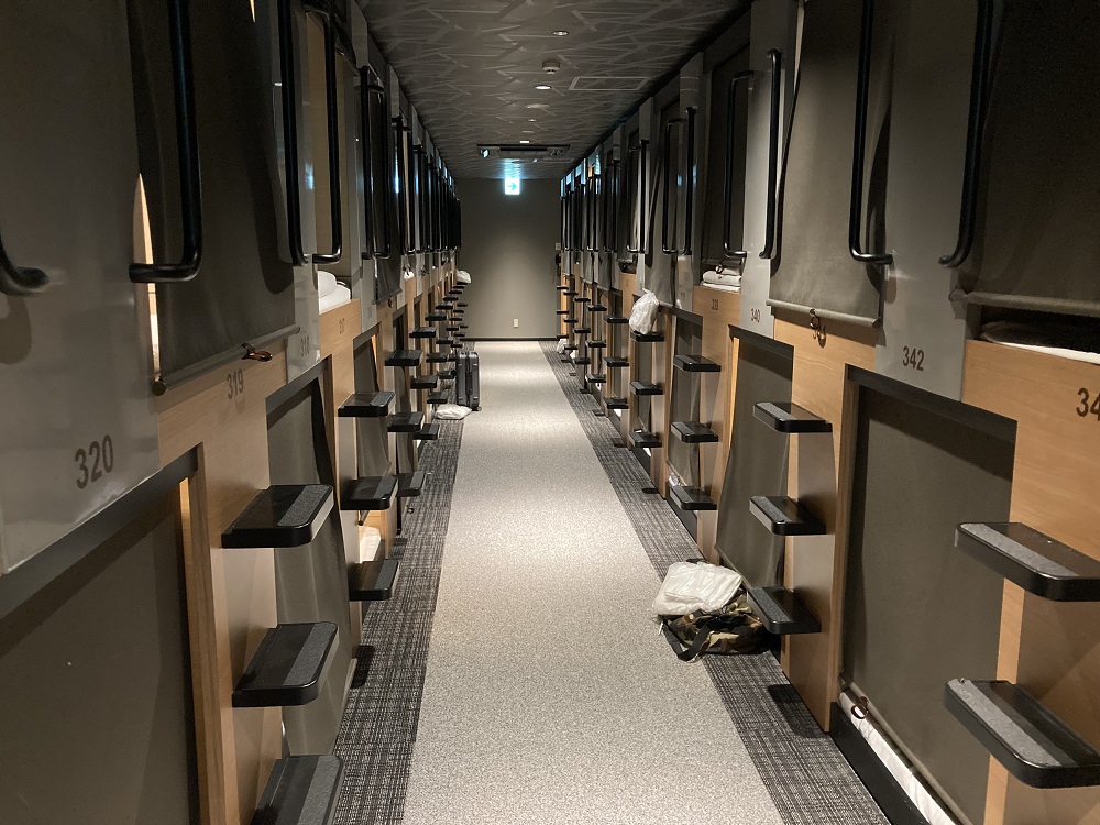 カプセルホテルY'scabin・沖縄那覇の県庁前