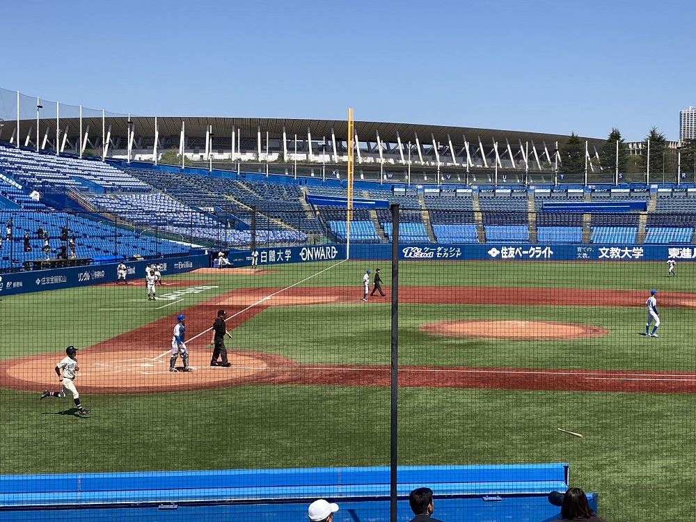 明治神宮野球場の1塁側内野席（20段50番）