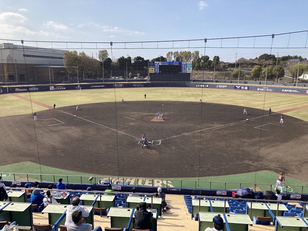 鎌ヶ谷スタジアムのグラウンド