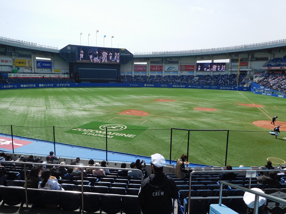 ZOZOマリンスタジアムのグラウンド（千葉ロッテマリーンズ・本拠地球場）