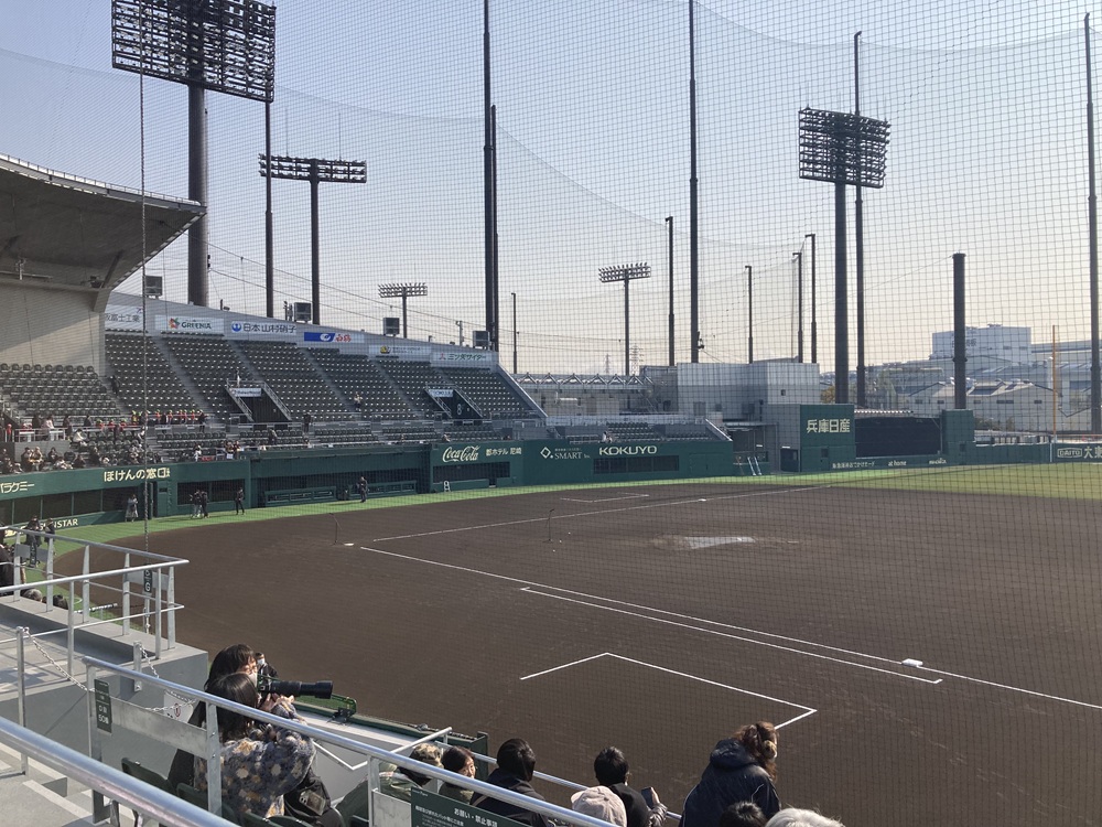 「SGLスタジアム尼崎」1塁内野指定席 1段81番