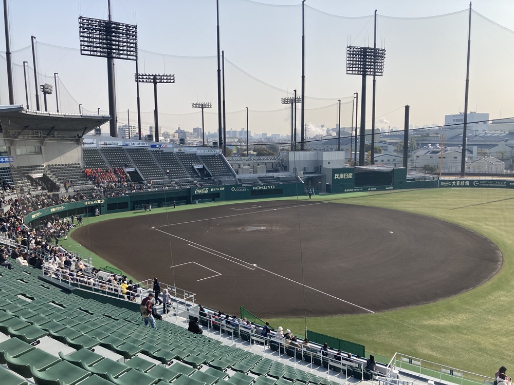 「SGLスタジアム尼崎」1塁内野指定席 18段1番