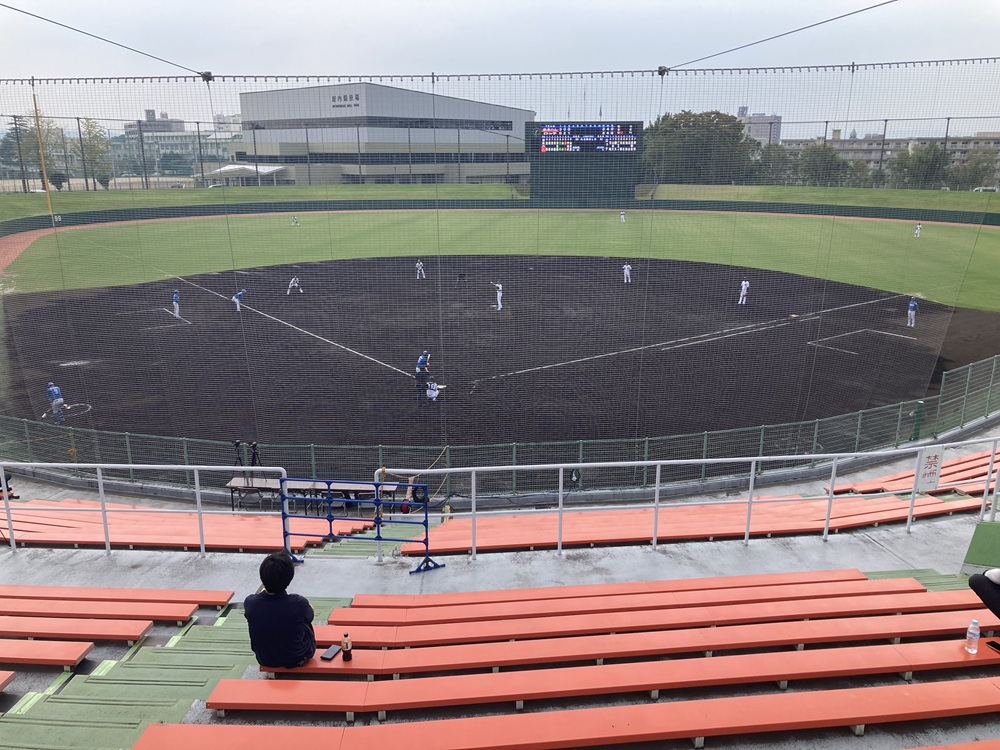 都城市営球場のフィールド