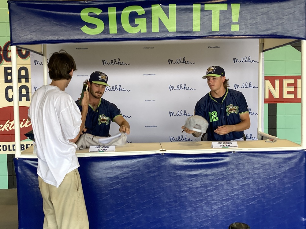 マイナーリーグのサイン会