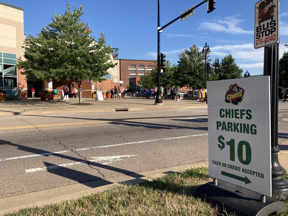 Peoria Chiefsの駐車場料金
