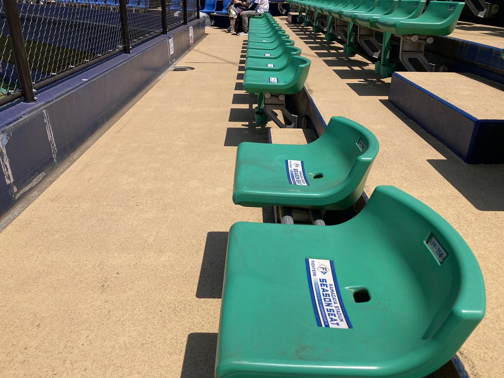 鎌ヶ谷スタジアムの年間指定席